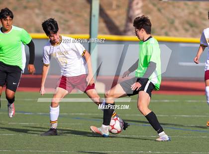 Thumbnail 2 in Royal vs Simi Valley photogallery.