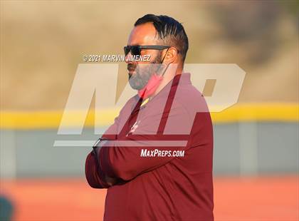 Thumbnail 3 in Royal vs Simi Valley photogallery.