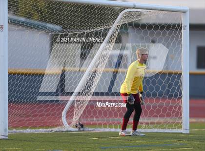 Thumbnail 2 in Royal vs Simi Valley photogallery.