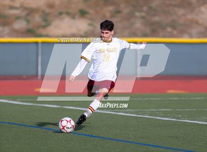 Thumbnail 3 in Royal vs Simi Valley photogallery.
