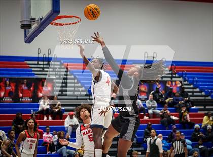 Thumbnail 2 in Houston vs Marion (Memphis Hoopfest) photogallery.