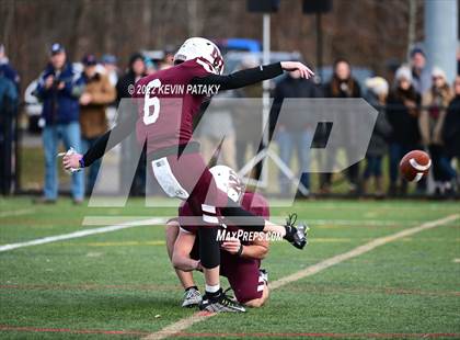 Thumbnail 3 in Wilton @ North Haven (CIAC Class MM Semifinal) photogallery.