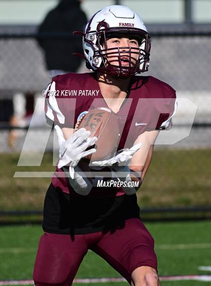 Thumbnail 2 in Wilton @ North Haven (CIAC Class MM Semifinal) photogallery.