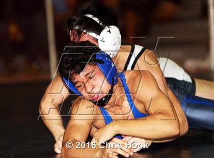 Thumbnail 2 in Flowing Wells Invitational photogallery.