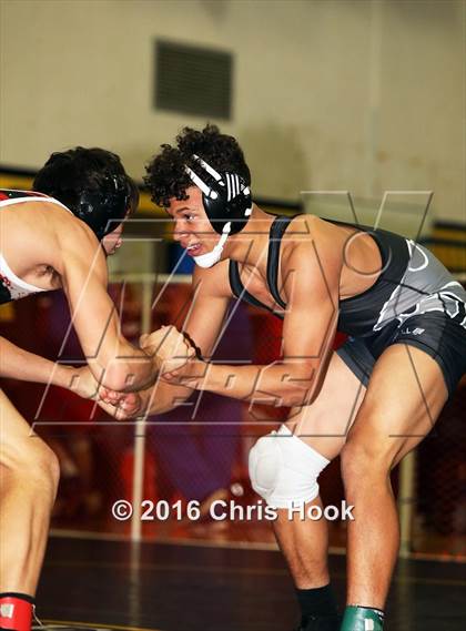 Thumbnail 2 in Flowing Wells Invitational photogallery.
