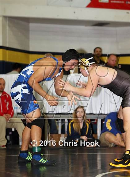Thumbnail 2 in Flowing Wells Invitational photogallery.