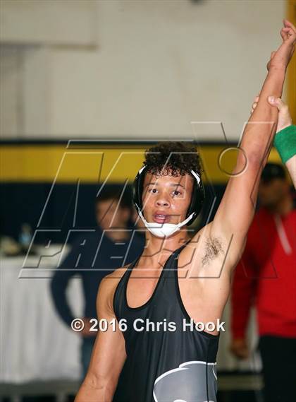 Thumbnail 2 in Flowing Wells Invitational photogallery.