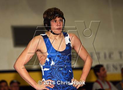 Thumbnail 2 in Flowing Wells Invitational photogallery.