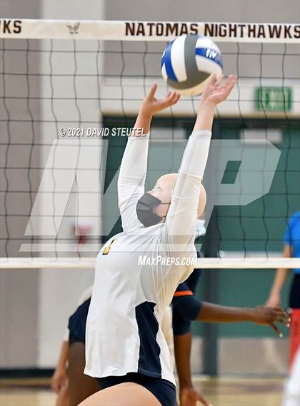 Thumbnail 3 in Cosumnes Oaks vs. Oak Ridge (CIF SJS D1 Final) photogallery.