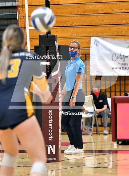 Thumbnail 1 in Cosumnes Oaks vs. Oak Ridge (CIF SJS D1 Final) photogallery.