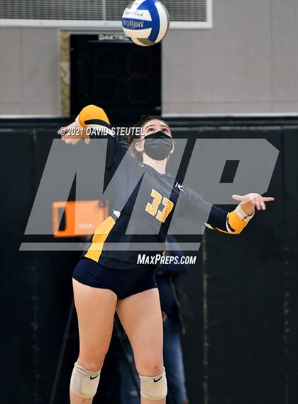 Thumbnail 3 in Cosumnes Oaks vs. Oak Ridge (CIF SJS D1 Final) photogallery.