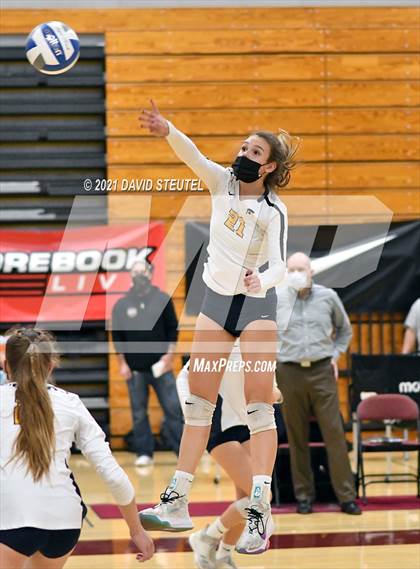 Thumbnail 1 in Cosumnes Oaks vs. Oak Ridge (CIF SJS D1 Final) photogallery.