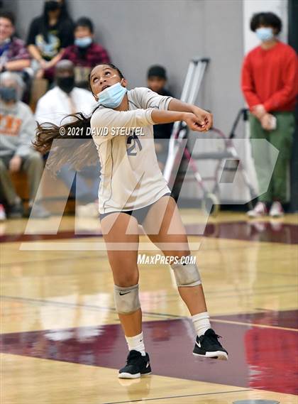 Thumbnail 3 in Cosumnes Oaks vs. Oak Ridge (CIF SJS D1 Final) photogallery.