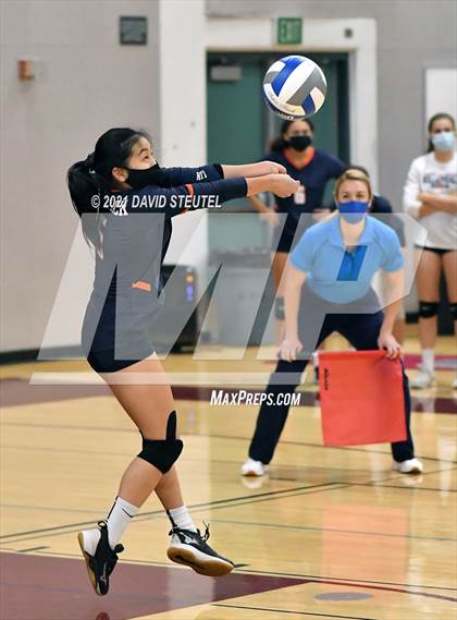 Thumbnail 3 in Cosumnes Oaks vs. Oak Ridge (CIF SJS D1 Final) photogallery.