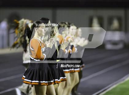 Thumbnail 3 in Grand Saline vs Lone Oak photogallery.