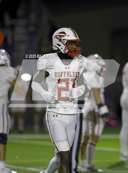 Thumbnail 2 in Grand Saline vs Lone Oak photogallery.
