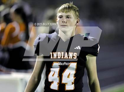 Thumbnail 2 in Grand Saline vs Lone Oak photogallery.