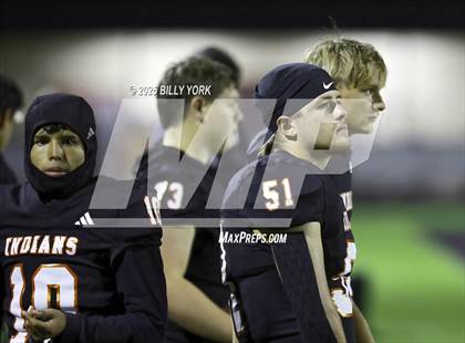 Thumbnail 2 in Grand Saline vs Lone Oak photogallery.