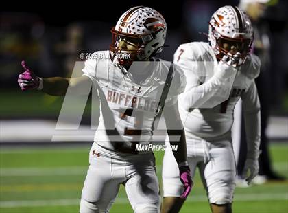 Thumbnail 2 in Grand Saline vs Lone Oak photogallery.