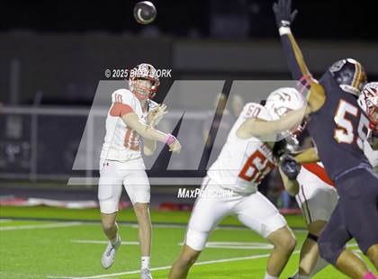 Thumbnail 3 in Grand Saline vs Lone Oak photogallery.