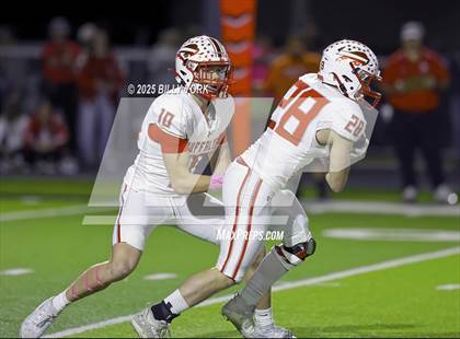 Thumbnail 1 in Grand Saline vs Lone Oak photogallery.