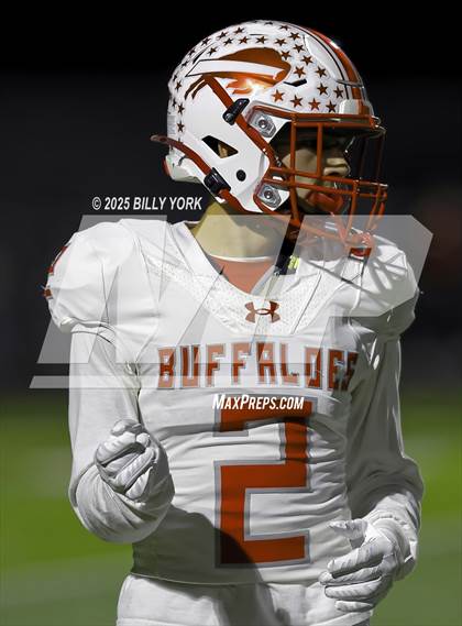Thumbnail 1 in Grand Saline vs Lone Oak photogallery.