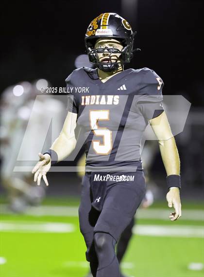 Thumbnail 3 in Grand Saline vs Lone Oak photogallery.