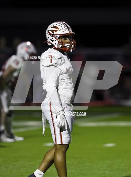Thumbnail 2 in Grand Saline vs Lone Oak photogallery.