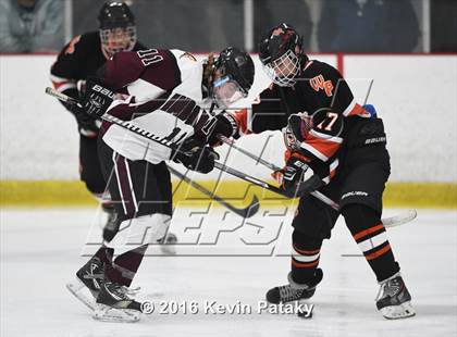 Thumbnail 2 in Watertown/Pomperaug @ North Haven photogallery.