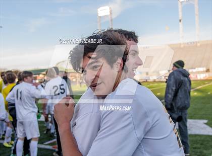 Thumbnail 3 in Quaker Valley vs. Lancaster Mennonite (PIAA Class 2A Final) photogallery.