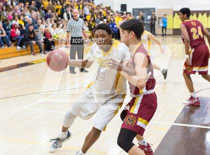 Thumbnail 2 in Temecula Valley vs. Cantwell-Sacred Heart photogallery.