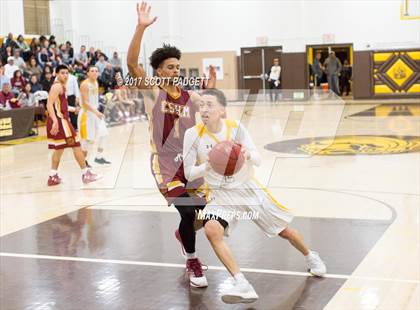 Thumbnail 3 in Temecula Valley vs. Cantwell-Sacred Heart photogallery.