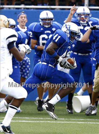 Thumbnail 2 in Our Lady of Good Counsel @ St. Xavier (Skyline Crosstown Showdown) photogallery.
