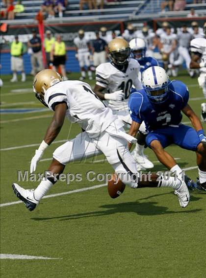 Thumbnail 3 in Our Lady of Good Counsel @ St. Xavier (Skyline Crosstown Showdown) photogallery.