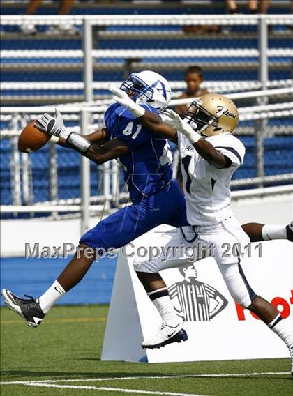 Thumbnail 1 in Our Lady of Good Counsel @ St. Xavier (Skyline Crosstown Showdown) photogallery.