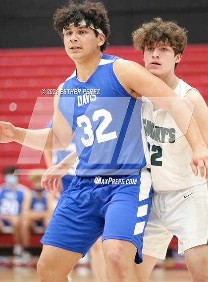 Thumbnail 2 in St. Mary's vs. Davis photogallery.