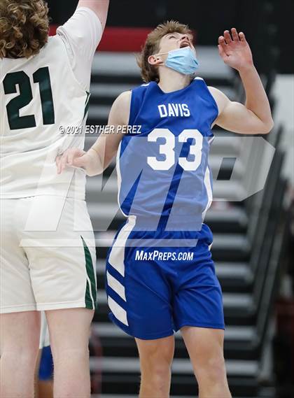 Thumbnail 1 in St. Mary's vs. Davis photogallery.