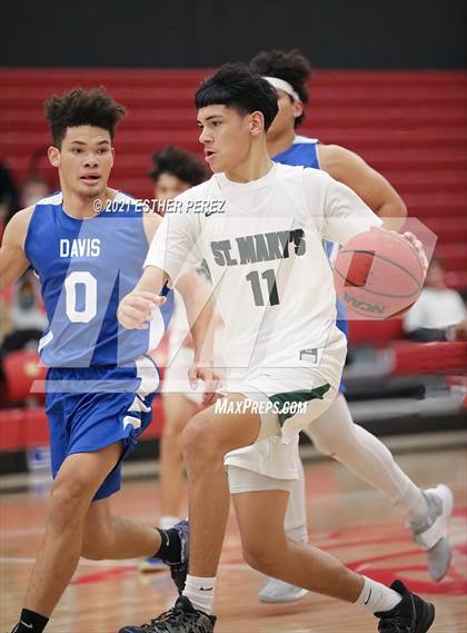 Thumbnail 1 in St. Mary's vs. Davis photogallery.