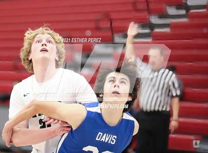 Thumbnail 1 in St. Mary's vs. Davis photogallery.
