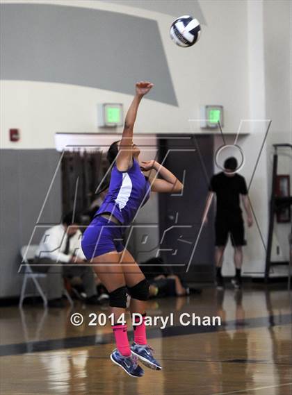 Thumbnail 1 in Mountain View @ Gabrielino photogallery.