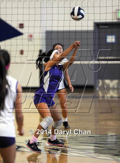 Thumbnail 1 in Mountain View @ Gabrielino photogallery.