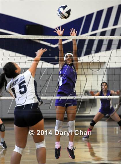 Thumbnail 3 in Mountain View @ Gabrielino photogallery.