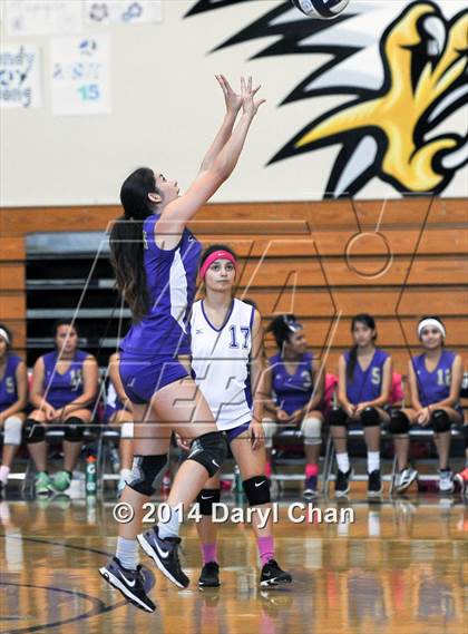 Thumbnail 1 in Mountain View @ Gabrielino photogallery.