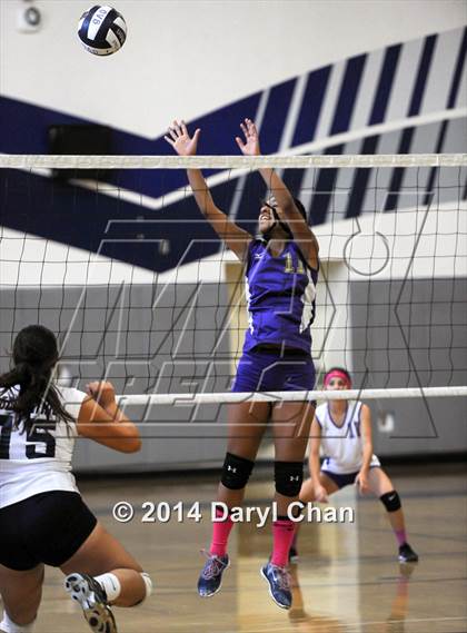 Thumbnail 1 in Mountain View @ Gabrielino photogallery.
