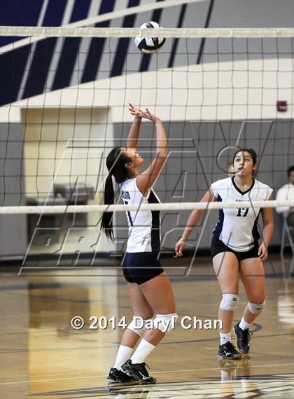 Thumbnail 1 in Mountain View @ Gabrielino photogallery.