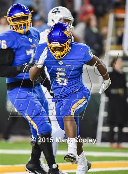 Thumbnail 3 in China Spring @ La Vega (UIL 4A Quarterfinal) photogallery.