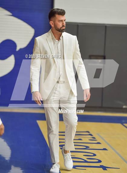 Thumbnail 1 in Marcos de Niza vs Mesquite photogallery.
