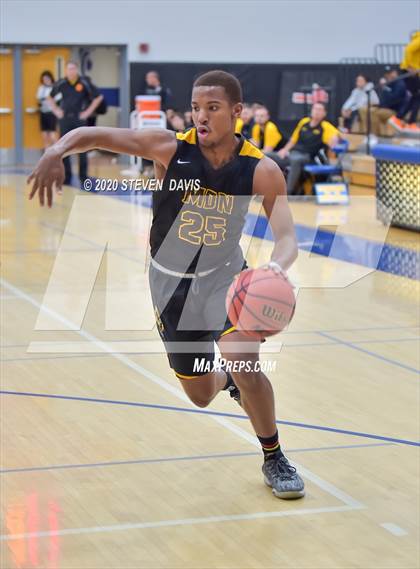 Thumbnail 1 in Marcos de Niza vs Mesquite photogallery.