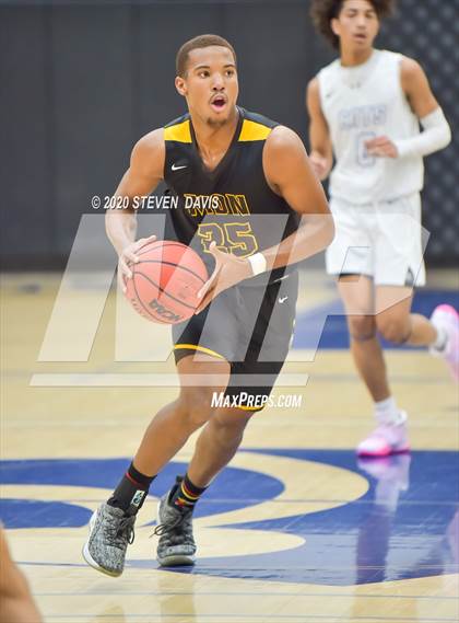 Thumbnail 1 in Marcos de Niza vs Mesquite photogallery.