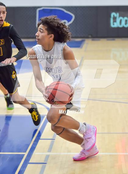 Thumbnail 2 in Marcos de Niza vs Mesquite photogallery.